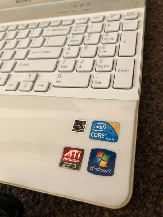 Laptop SONY Vaio i3 4gb VPCEB4M1E 71211M parțial defect 15.6