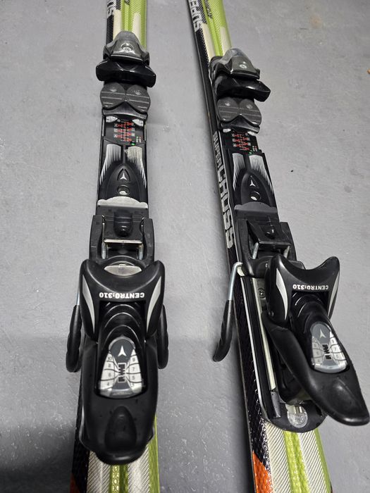 Schiuri / ski stare foarte buna