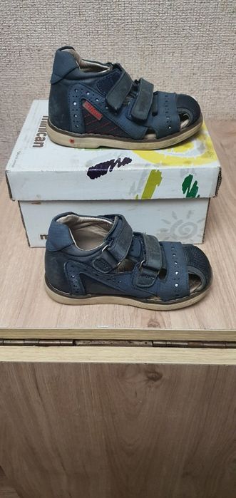 Детская летняя обувь.