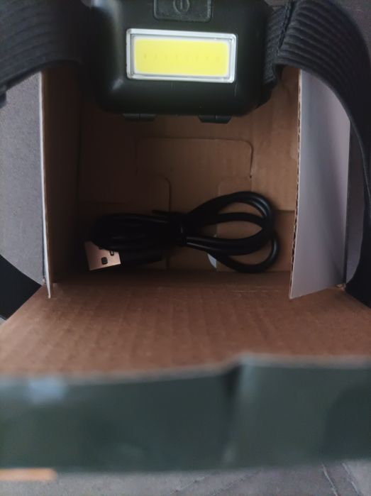 Тактическо EDC фенерче Astrolux