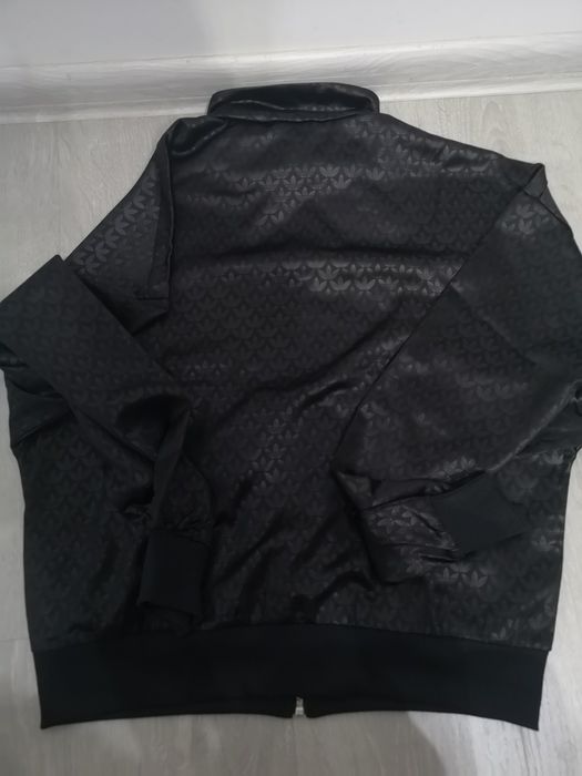 Adidas яке S размер