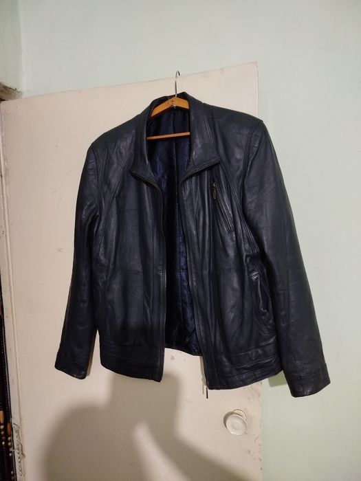 Продам кожаные куртки.