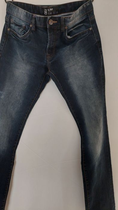 Чисто нови мъжки дънки 32 размер