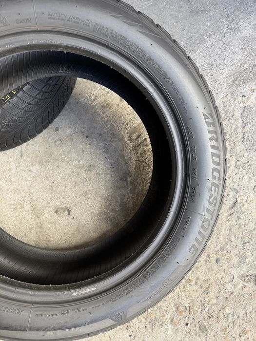 4 anvelope iarna 225/50/17 , Bridgestone, RunFlat  , 6.5-7 mm !