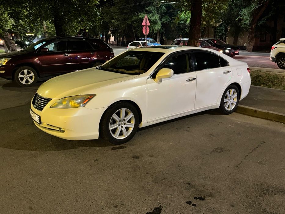 Автомобиль Лексус ЕS 350
2007 год