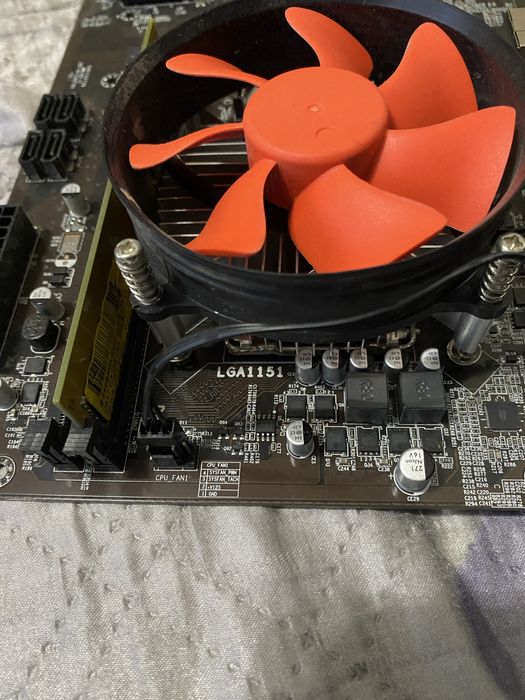 Материнская плата B250 BTC-12p сокет-1151 процессор i3-7700