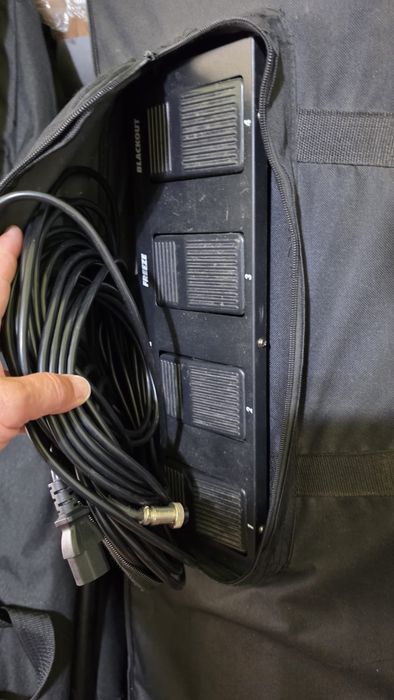 LED Eurolite KLS 200 RGB + Pedala Control - Husă transport