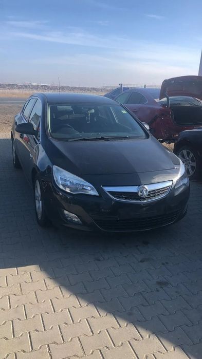 Dezmembram Opel Astra J 1.7 CDTI an fabr. 2011