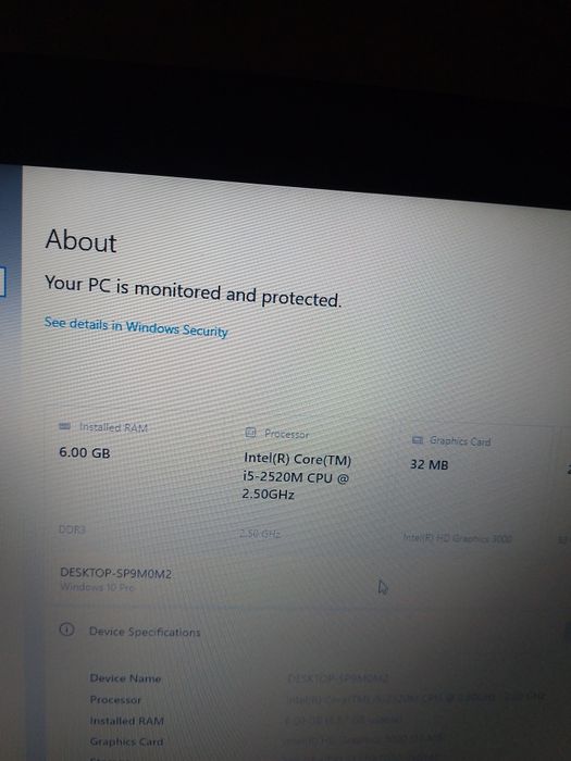 Vând laptop in stare bună de funcționare
