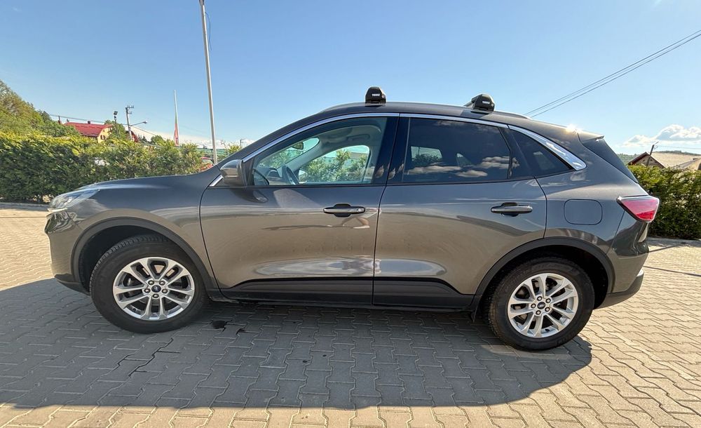 FORD Kuga 2021 — imagine 3