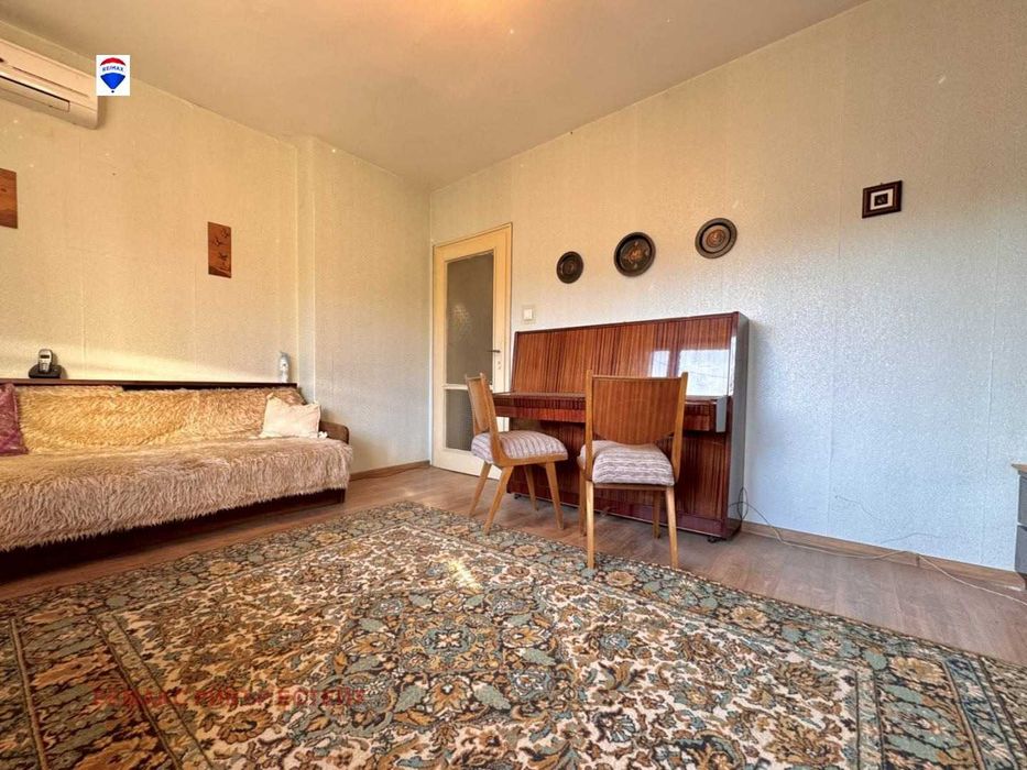 Продава се Двустаен апартамент в Русе, Център - 60 кв.м за 982 €/кв.м - Снимка #1