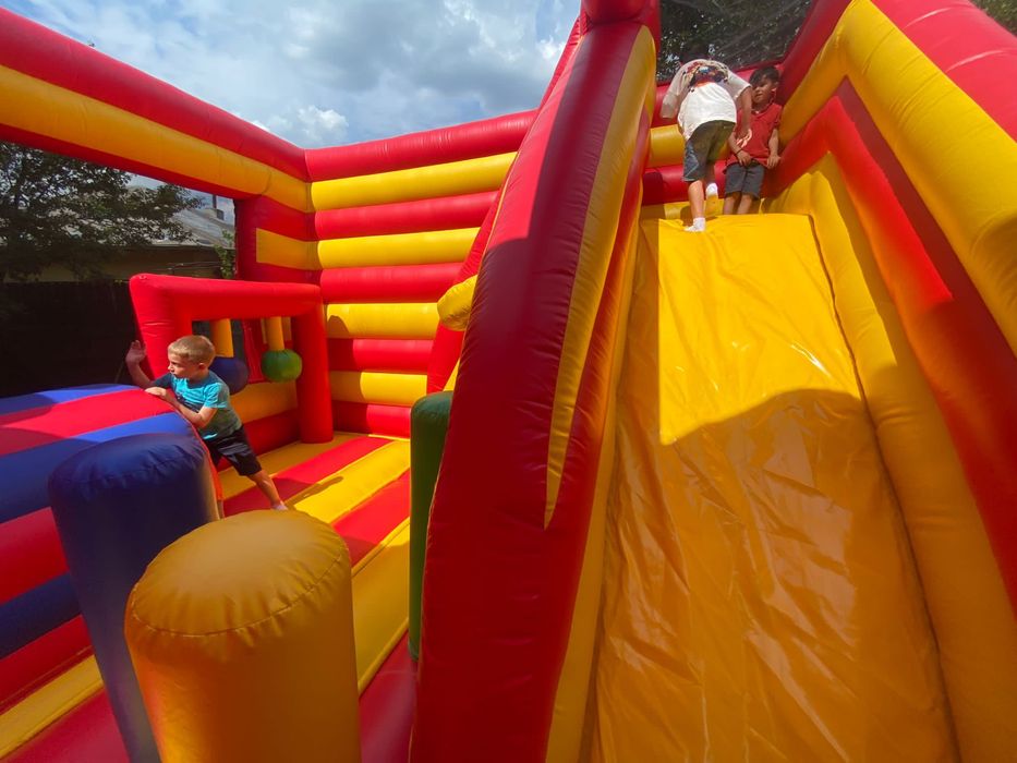 Topogane Gonflabile de Inchiriat