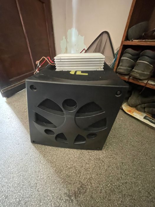 Бас каса със усилвател 12-ска