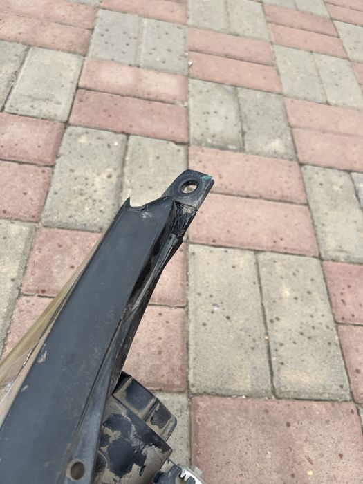 Продам фар оригнал для Kia Sportage