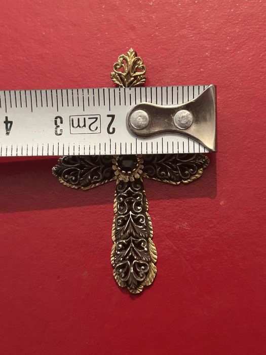 Pandativ cruce stil Gothic aur 18k