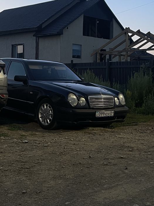 Мерседес 210 2.3 механика