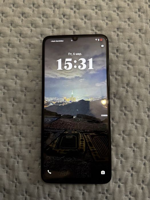 Продам телефон VIVO Y04 НОВЫЙ !!!