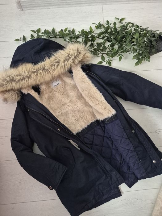 Geaca Zara, mar 10 ani, stare ff buna, groasa