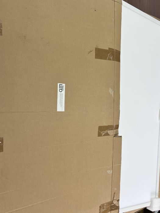 Лед лампи осветително тяло за окачен таван или вдраждане