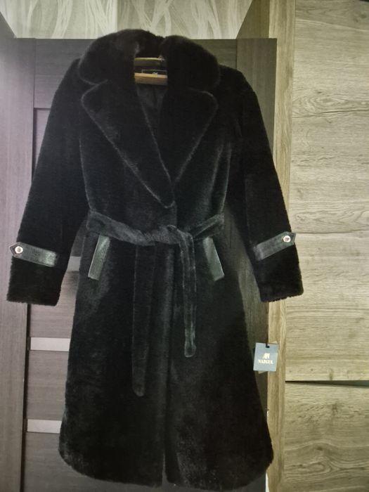 Продам  Женские шубы