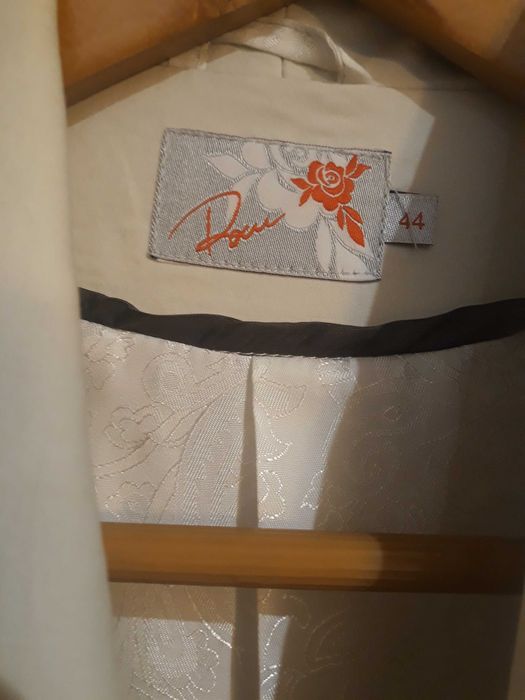 Дамско пролетно манто,L