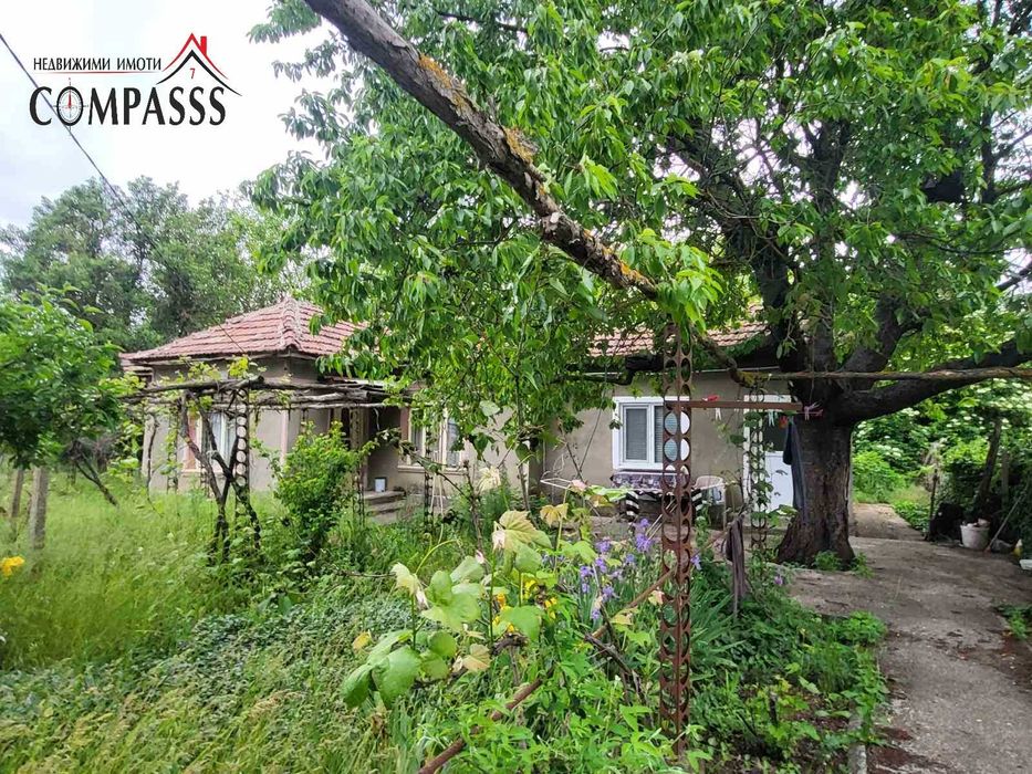 с. Равнец, Общ. Ген. Тошево, къща с двор – 39000лева!