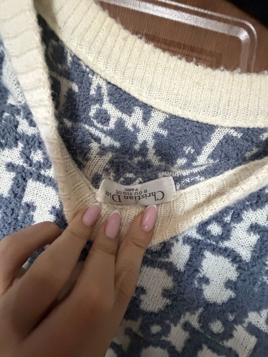 Christian Dior пуловер ,страхотен е
