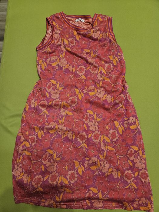 Рокля марка Дафне размер L с подплата