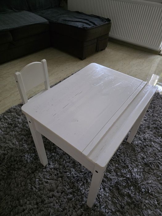 Măsuță pentru copii