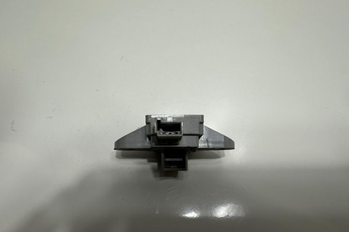 Senzor impact A2048210651 Mercedes-Benz C-Class W204/S204