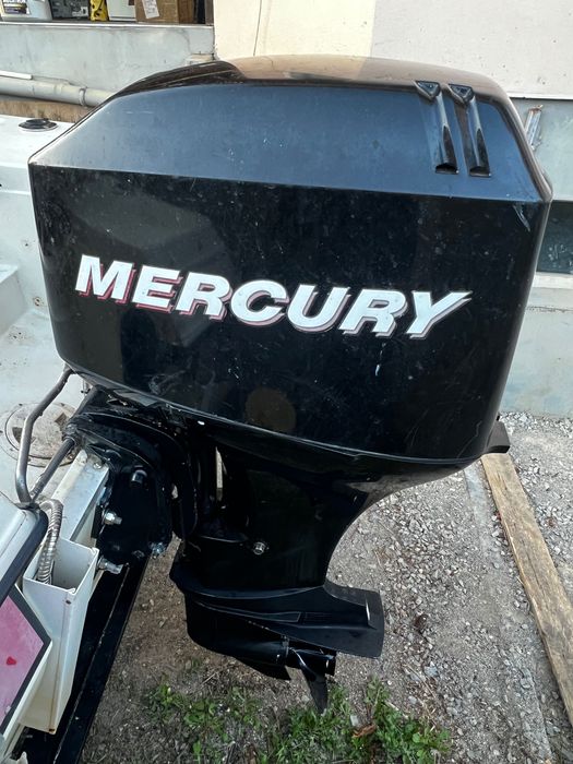 Лодка Sunbird SPL 150 с регистриран колесар и сонар