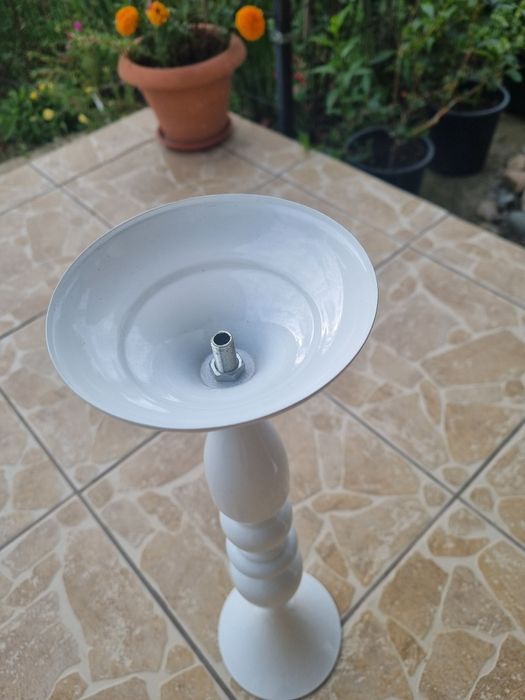 Suporți aranjamente florale 50 Ron.