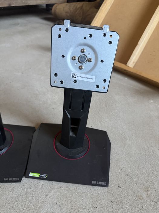 Кронштейны для монитора