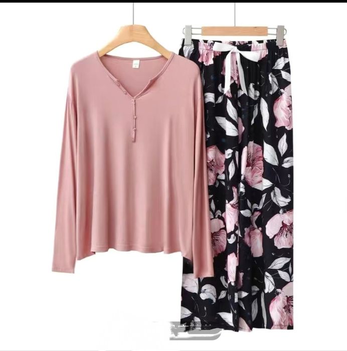 Пижамы, тапочки,