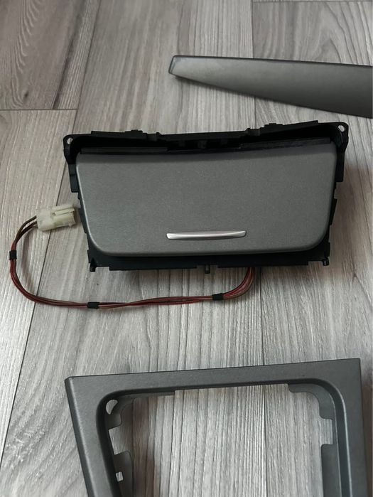 Пепелник и лайсни BMW E87