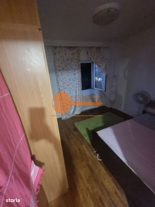 Apartament cu 3 camere in zona Crangasi