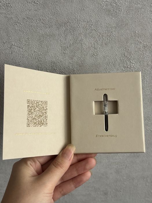 Новые Часы Burker Ruby Petite Gold White