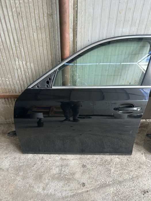 Portiera usa stanga fata BMW seria 5 E60 Portiera usa stanga spate BMW Seria 5 E60 sapphire metallic 520d 525d 530d 535d