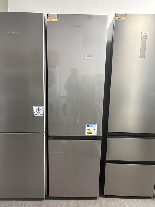 Хладилник с Фризер Samsung RL38C600CSA No Frost 390 L