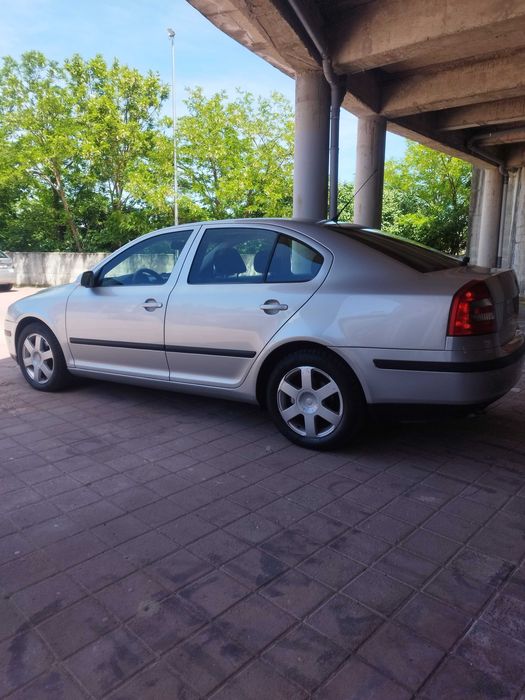 Skoda Octavia berlina 2005