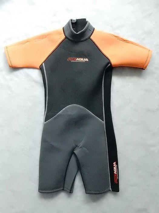 Costum scafandru neopren ProAqua Watersports Equipment; 10 ani.