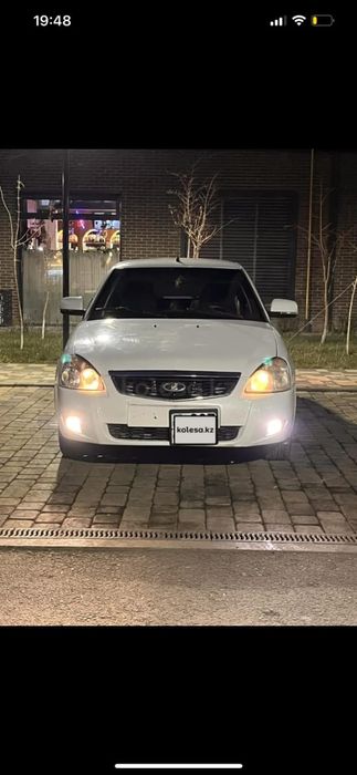 Продам Приору срочно