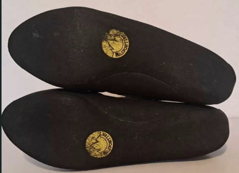 Espadrile escaladă / pantofi cătărare La Sportiva Mythos mărime 44 1/2