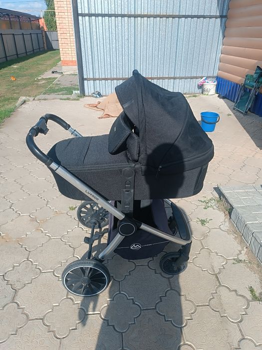 Продам коляску детскую как новая