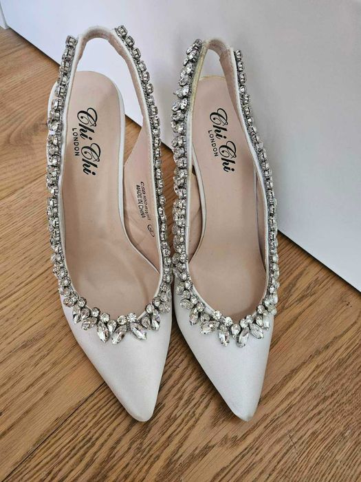 Дамски обувки и сандали размер 38