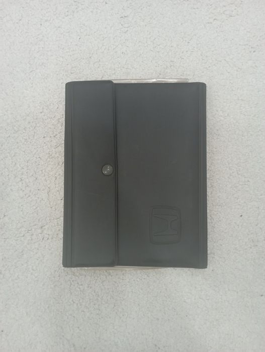 Продавам калъф за документи Хонда