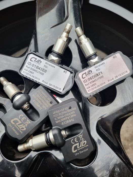 Сензори/датчици/ за налягането в гумите за KIA SEED