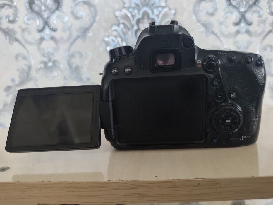 Canon 6D mark 2 sotiladi