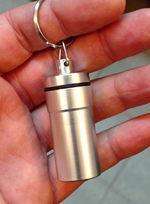 Алуминиев Контейнер с Разтегателна Лъжичка