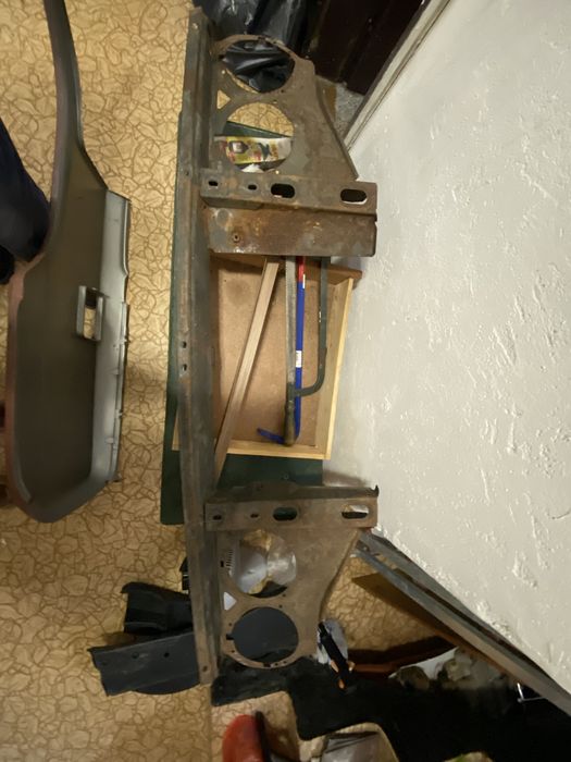 Части за LADA2105 , цената подлежи на коментар